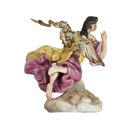 Vintage Vatican Collection Angel Figurine With Gold Accents & Red Box - Picture 2 of 4